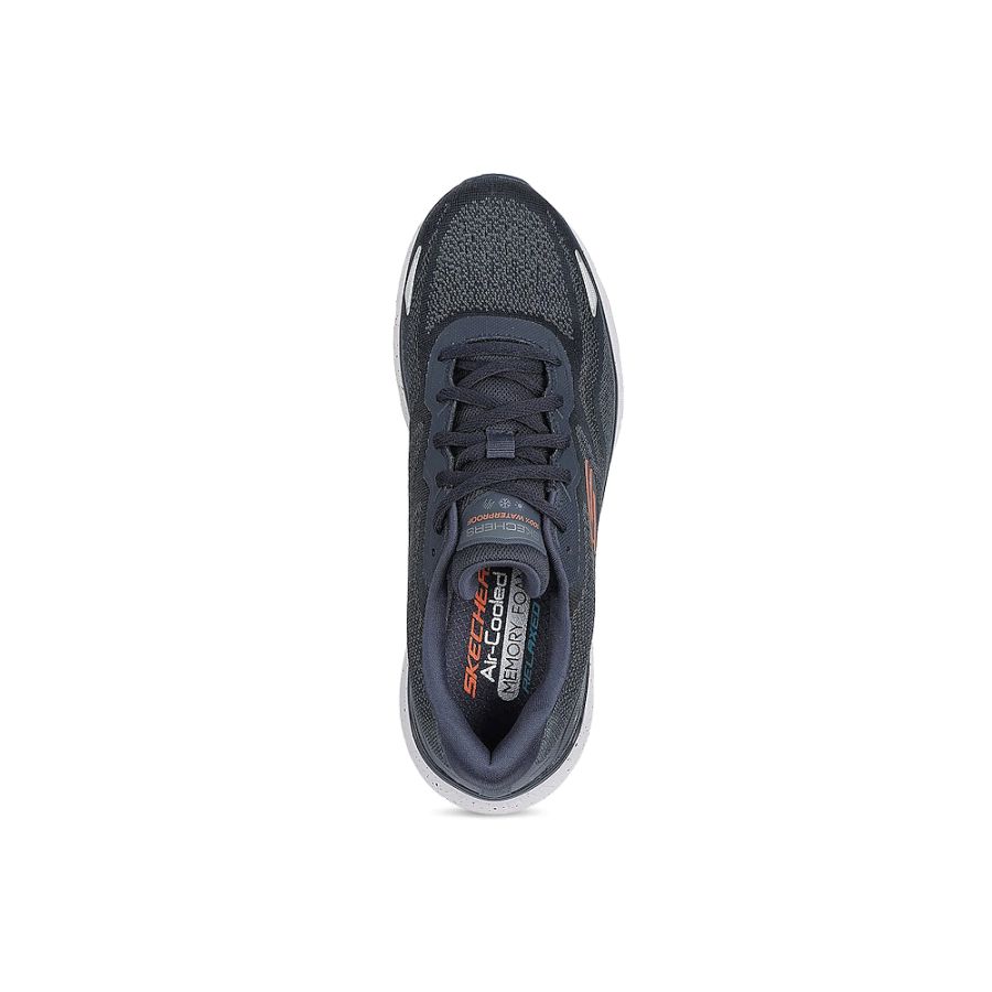 Skechers